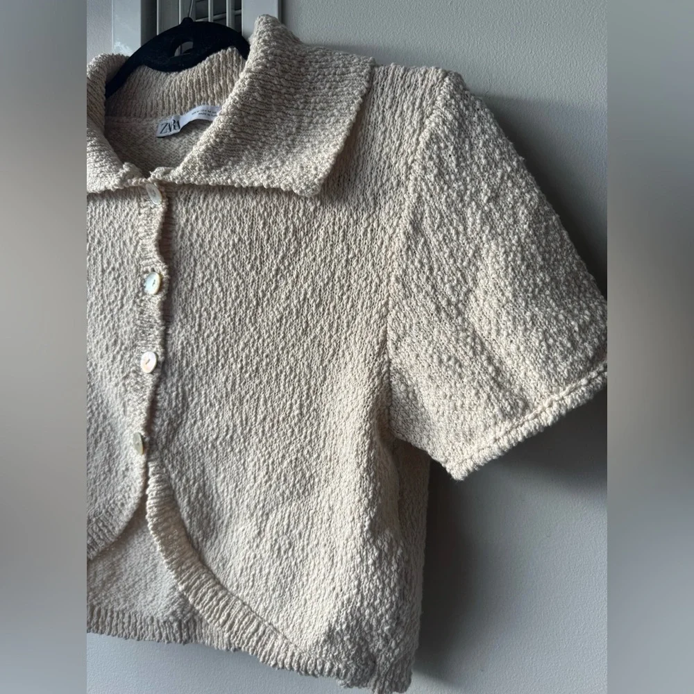 Short Sleeve Boucle Cardigan with Curved Hem - Picture 4 of 10